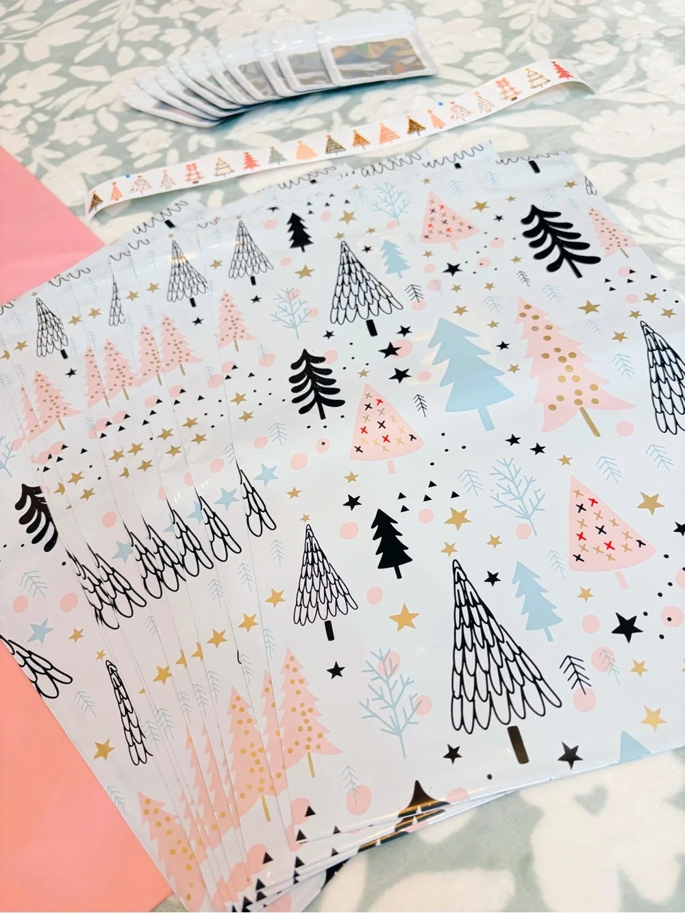 85 Piece Pastel Christmas Tree Shipping Supply Bundle 🎄🎀